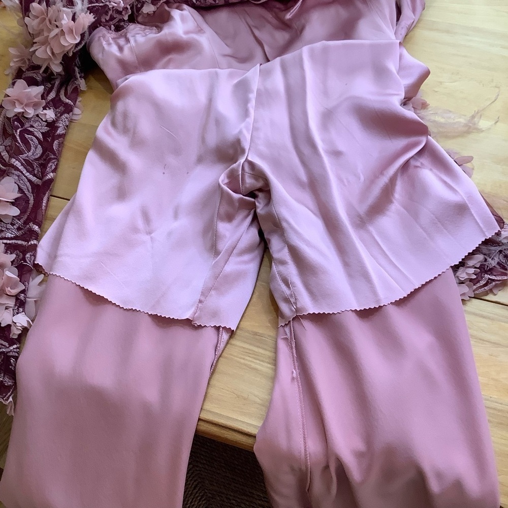 Designer Couture Pink Silk Jumpsuit Floral Appliqué Size Small - Picture 14 of 16